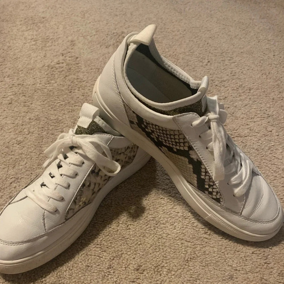 Steve Madden Bliss sneaker white with snake print size10 - Picture 2 of 8